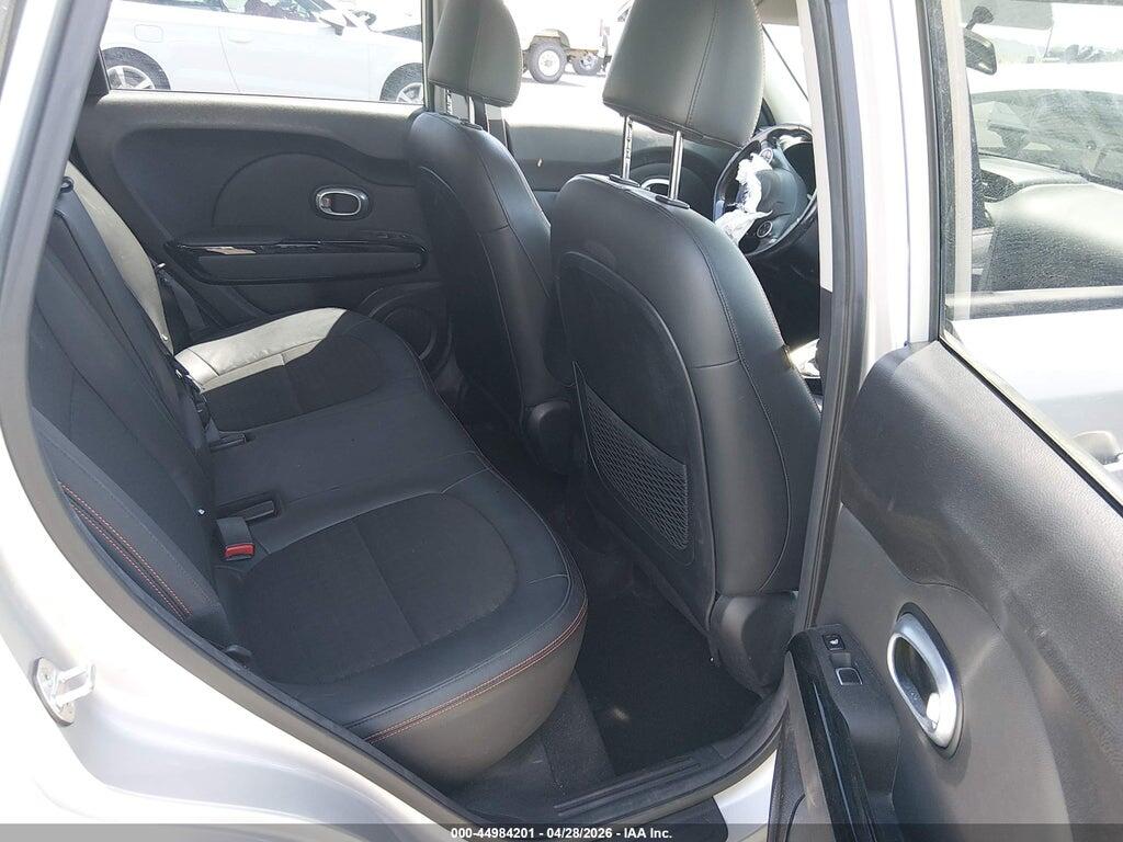 KNDJX3AA2J7533243 2018 KIA SOUL photo no. 8