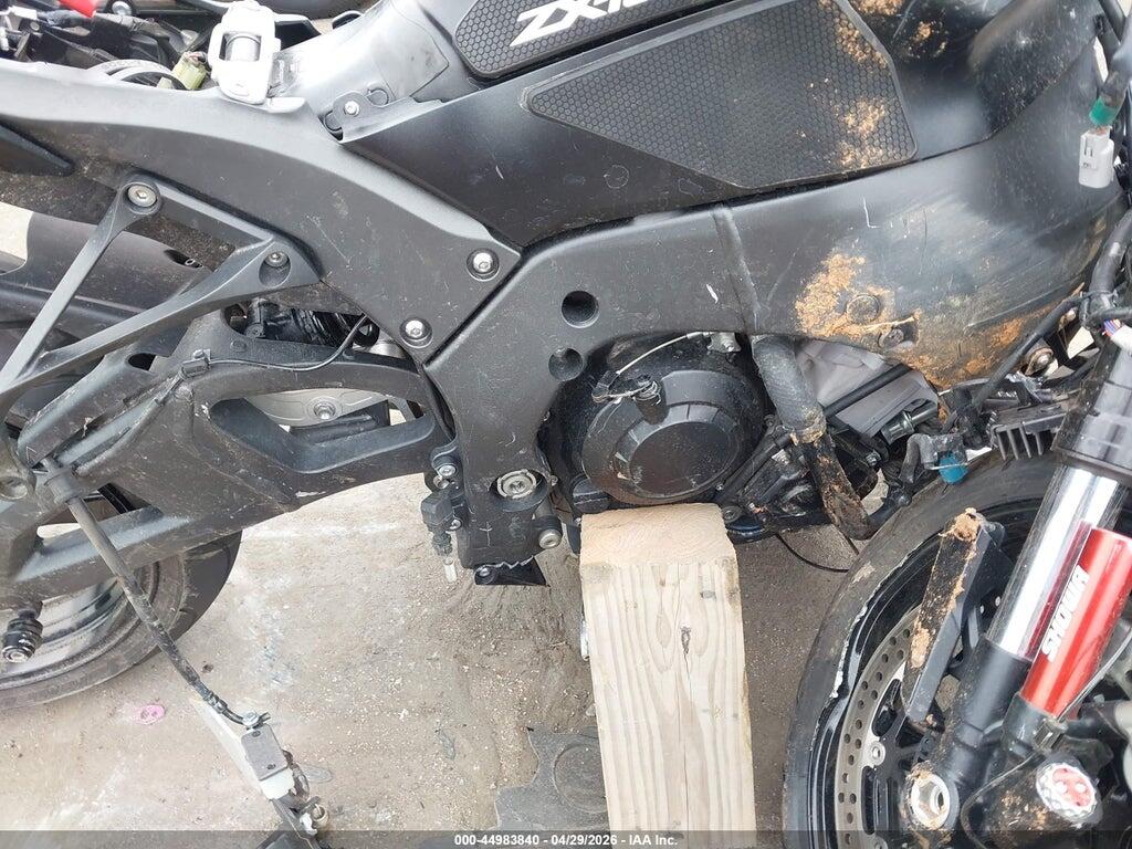 JKBZXVM12RA007600 2024 KAWASAKI ZX1002 photo no. 8