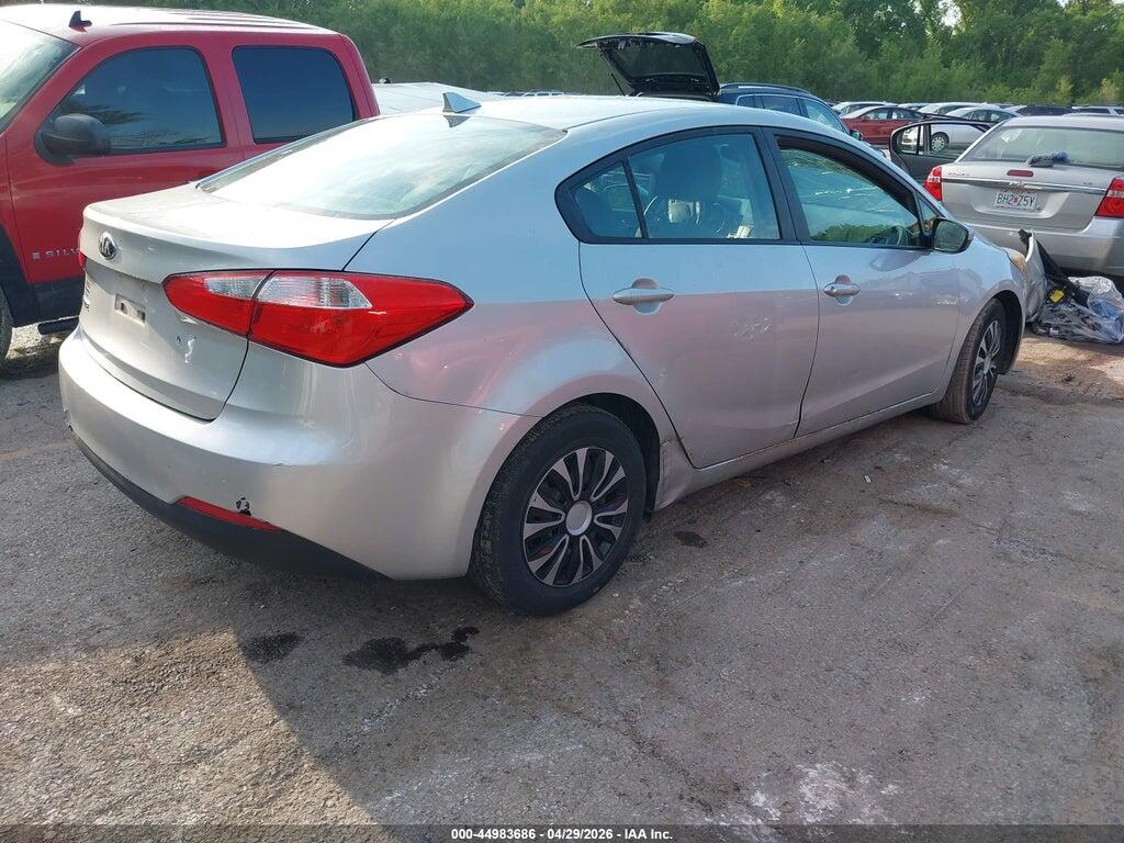 KNAFK4A63F5433240 2015 KIA FORTE photo no. 4
