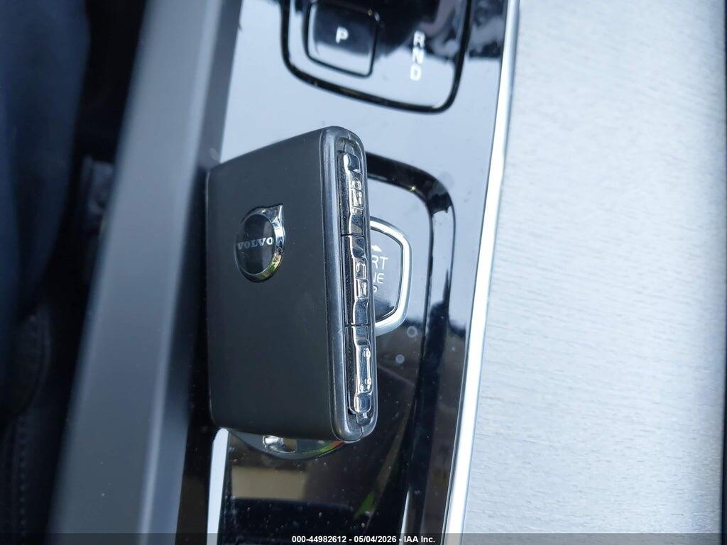 YV4M12RC3S1215924 2025 VOLVO XC60 photo no. 11
