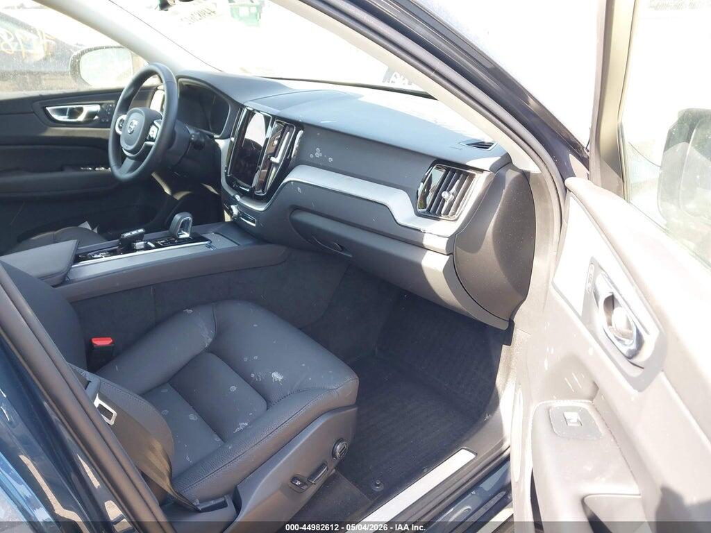 YV4M12RC3S1215924 2025 VOLVO XC60 photo no. 5