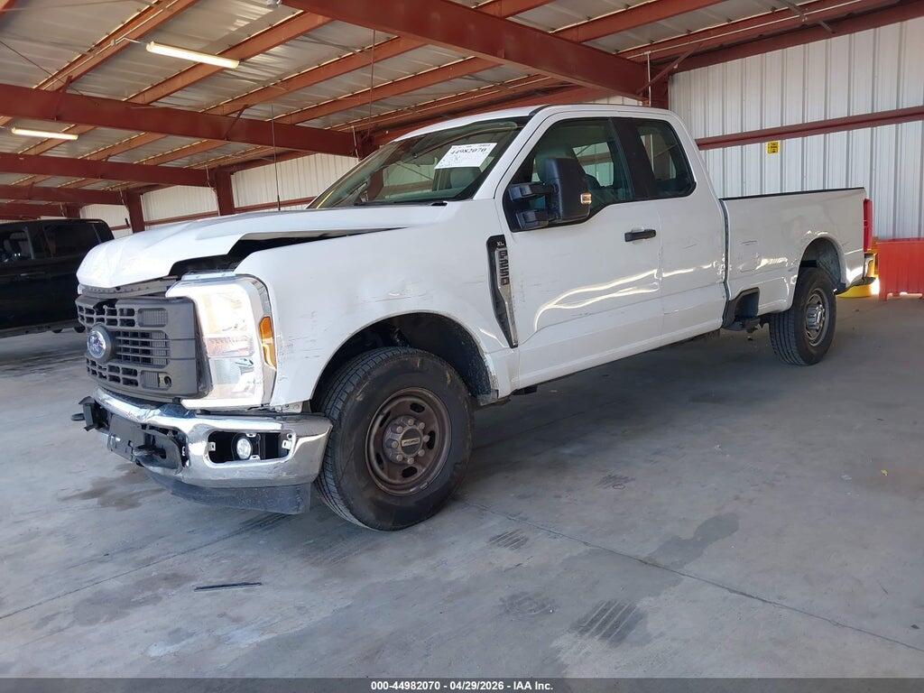 1FT7X2AA2SEC23000 2025 FORD F-250 photo no. 2