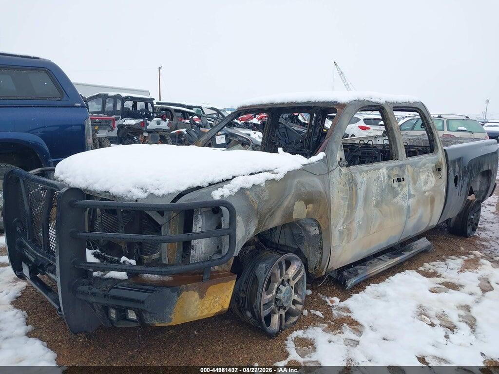 1GC4K1E87DF103077 2013 CHEVROLET SILVERADO 3500HD photo no. 2