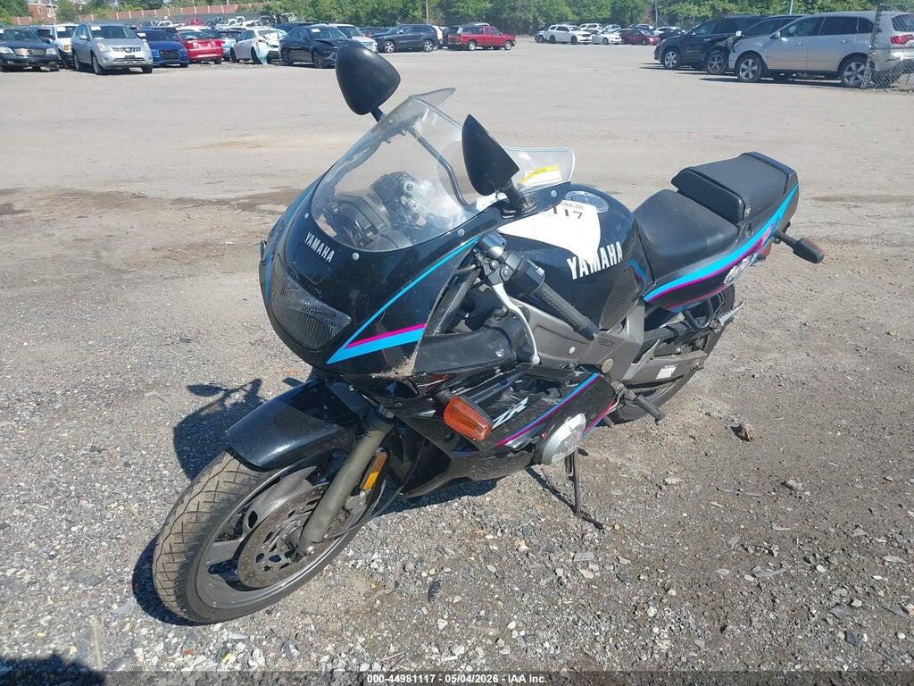 JYA3HHE04NA041483 1992 YAMAHA FZR600 photo no. 2
