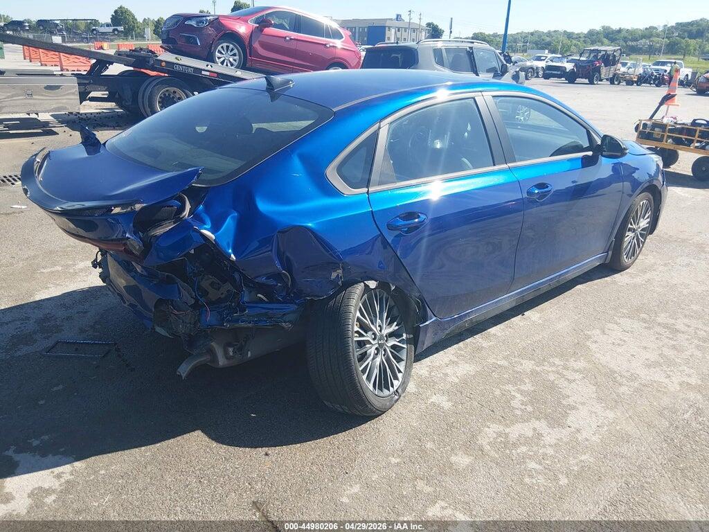 3KPF54AD5RE776956 2024 KIA FORTE photo no. 4
