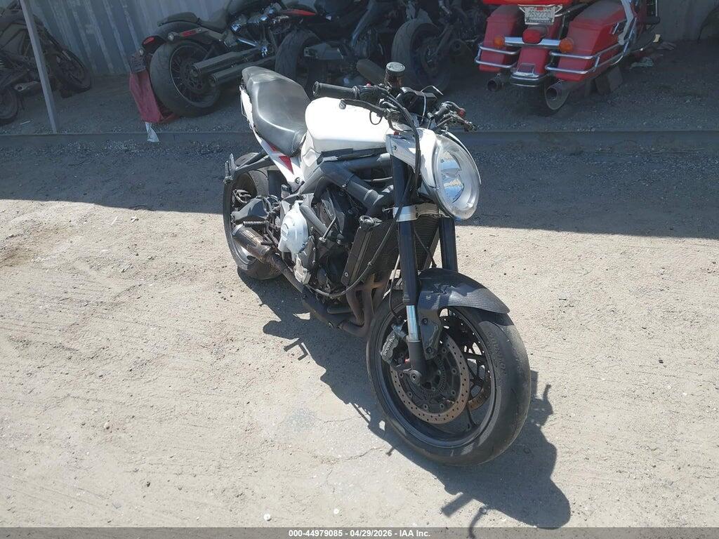 2013 TRIUMPH MOTORCYCLE STREET TRIPLE SMTL03NE6DT574577