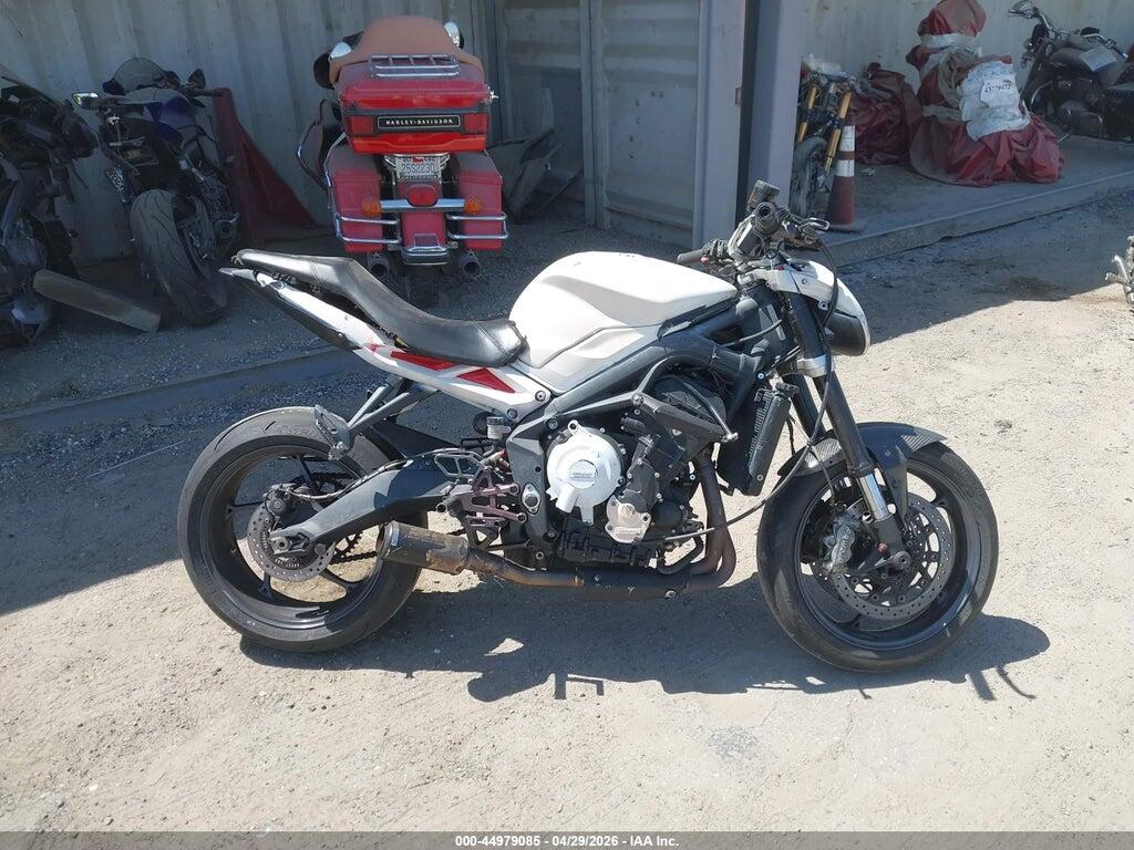 SMTL03NE6DT574577 2013 TRIUMPH MOTORCYCLE STREET TRIPLE photo no. 11