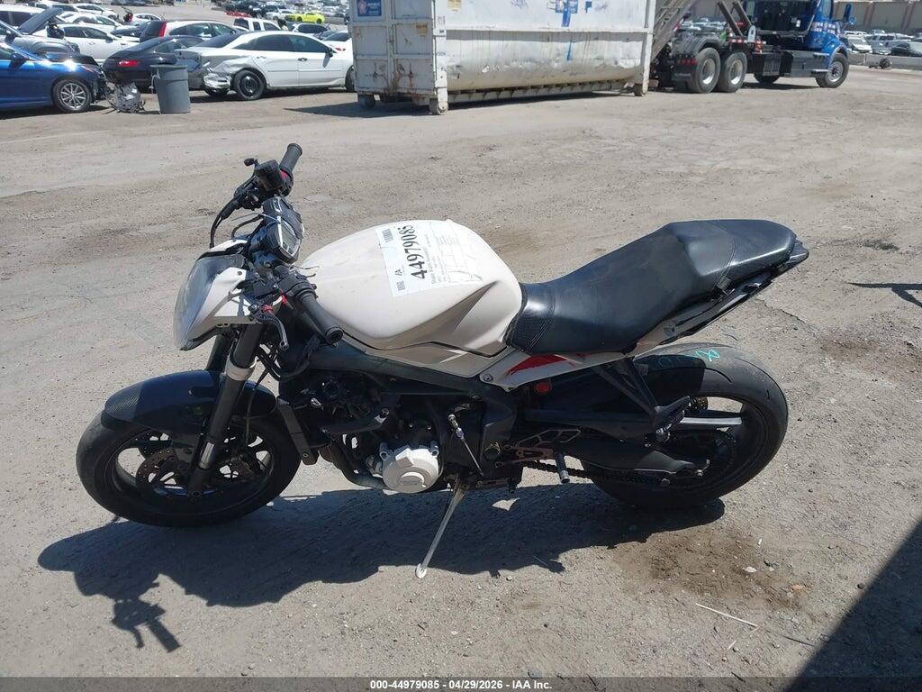 SMTL03NE6DT574577 2013 TRIUMPH MOTORCYCLE STREET TRIPLE photo no. 12