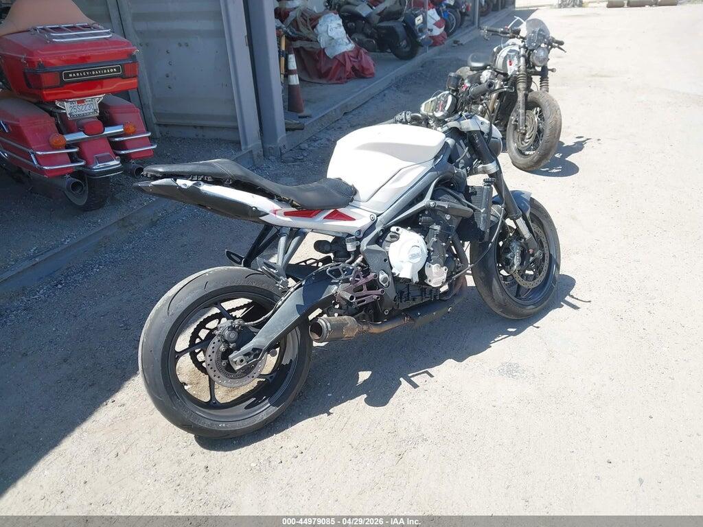 SMTL03NE6DT574577 2013 TRIUMPH MOTORCYCLE STREET TRIPLE photo no. 4