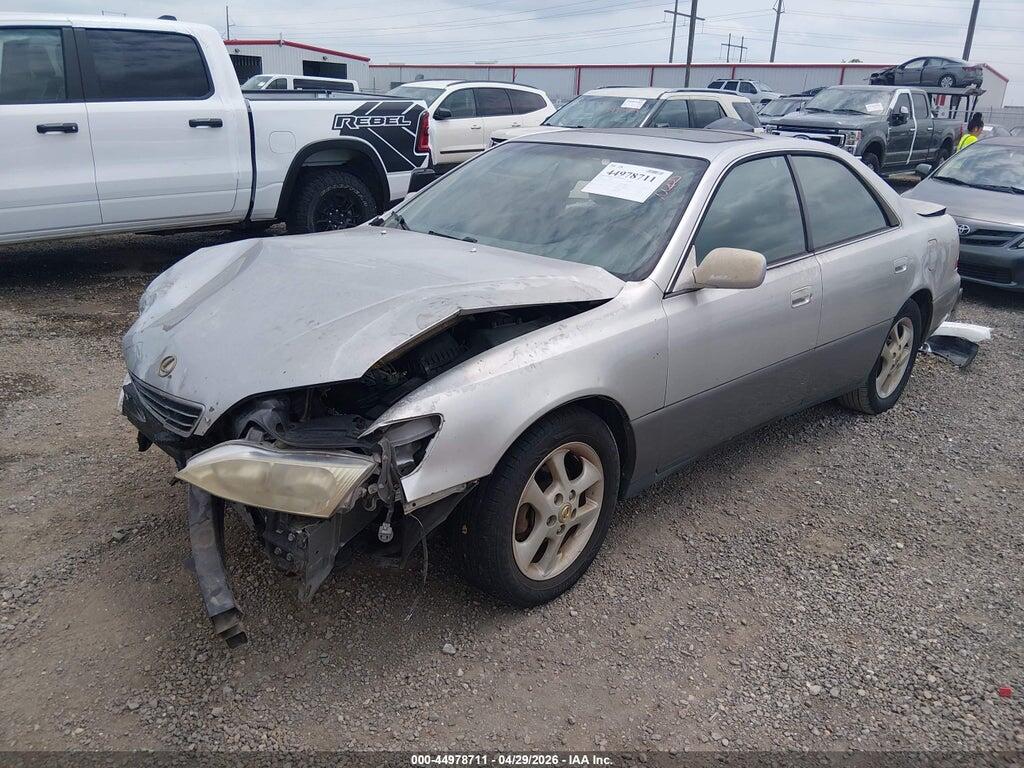 JT8BF28G415112565 2001 LEXUS ES 300 photo no. 2