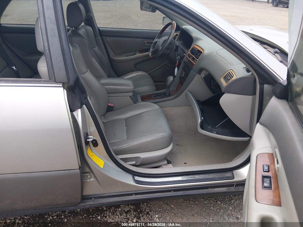 JT8BF28G415112565 2001 LEXUS ES 300 photo no. 5