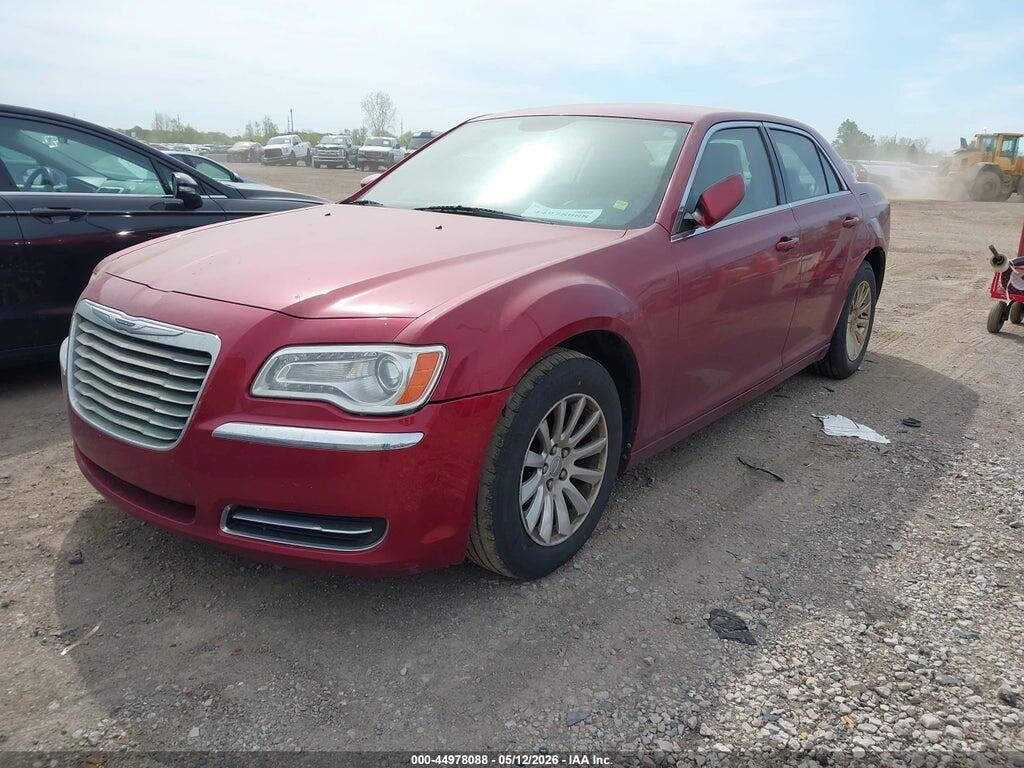 2C3CCAAG8DH739144 2013 CHRYSLER 300 photo no. 2