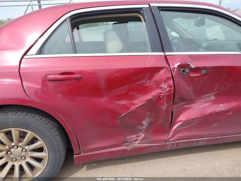 2C3CCAAG8DH739144 2013 CHRYSLER 300 photo no. 6