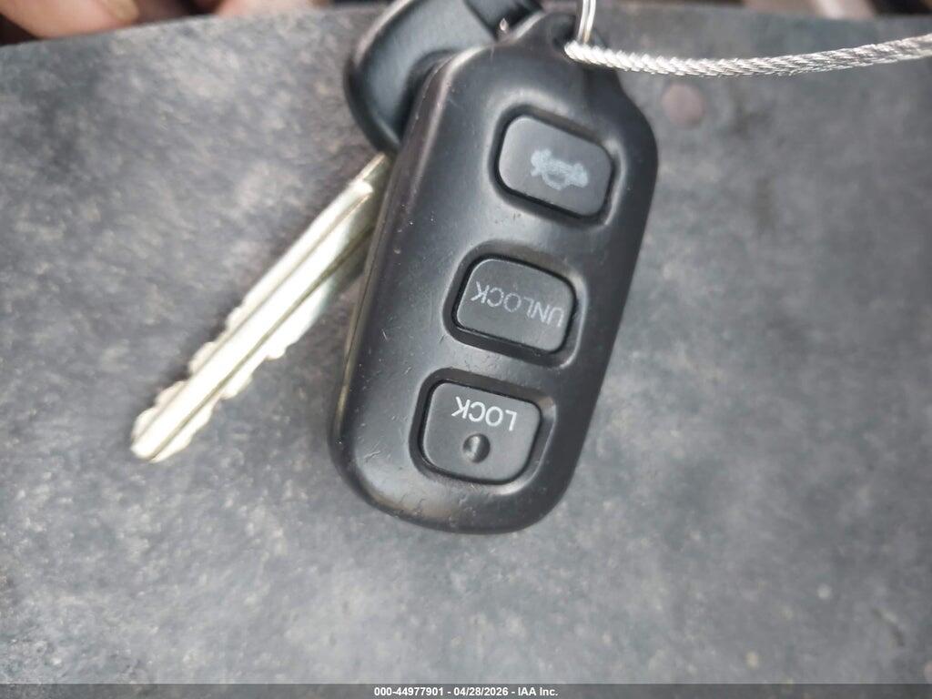 4T1BE32K22U638400 2002 TOYOTA CAMRY photo no. 11