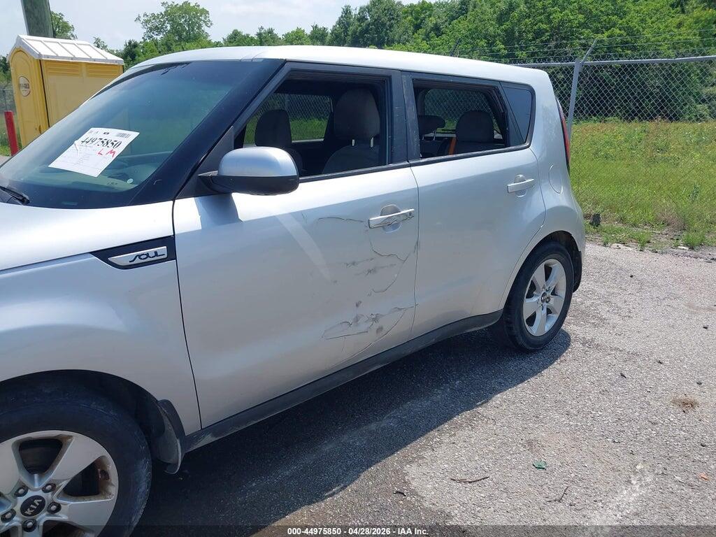 KNDJN2A22H7501170 2017 KIA SOUL photo no. 6