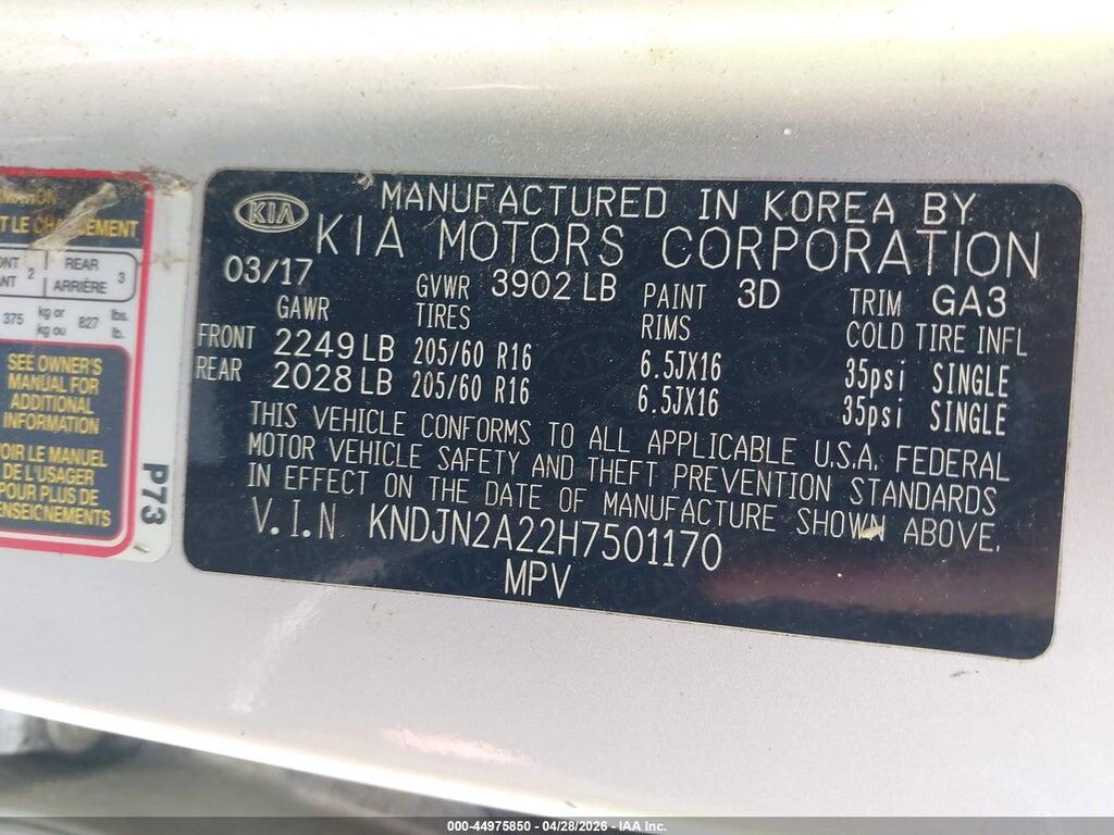 KNDJN2A22H7501170 2017 KIA SOUL photo no. 9