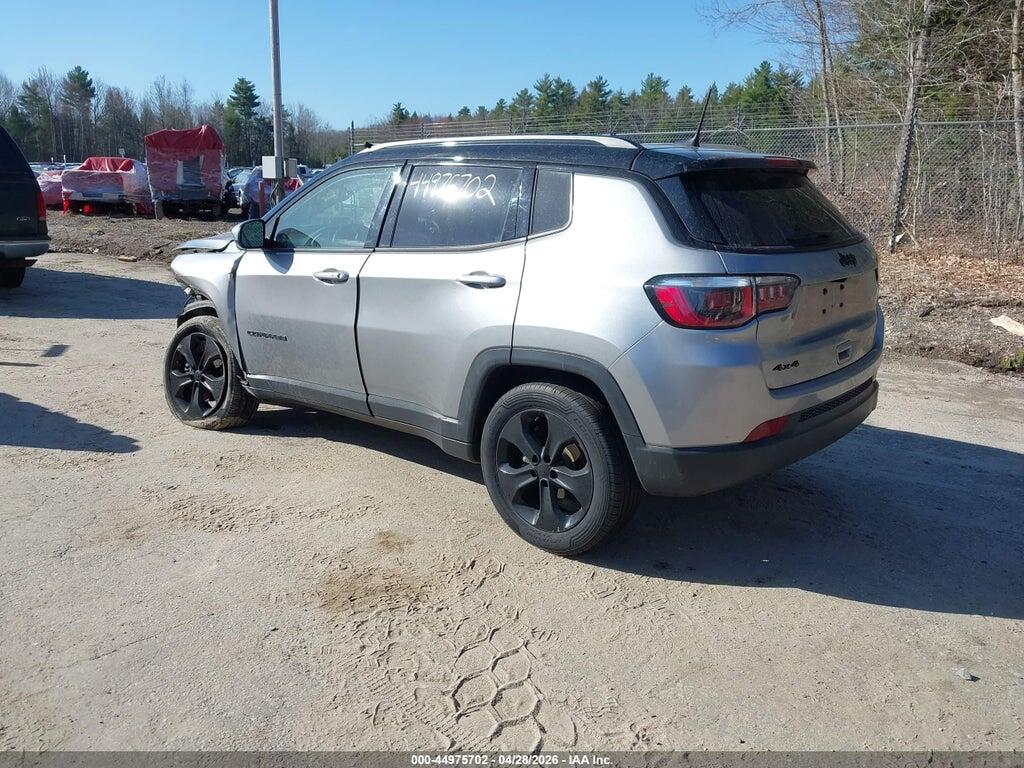3C4NJDBB8KT734111 2019 JEEP COMPASS photo no. 3