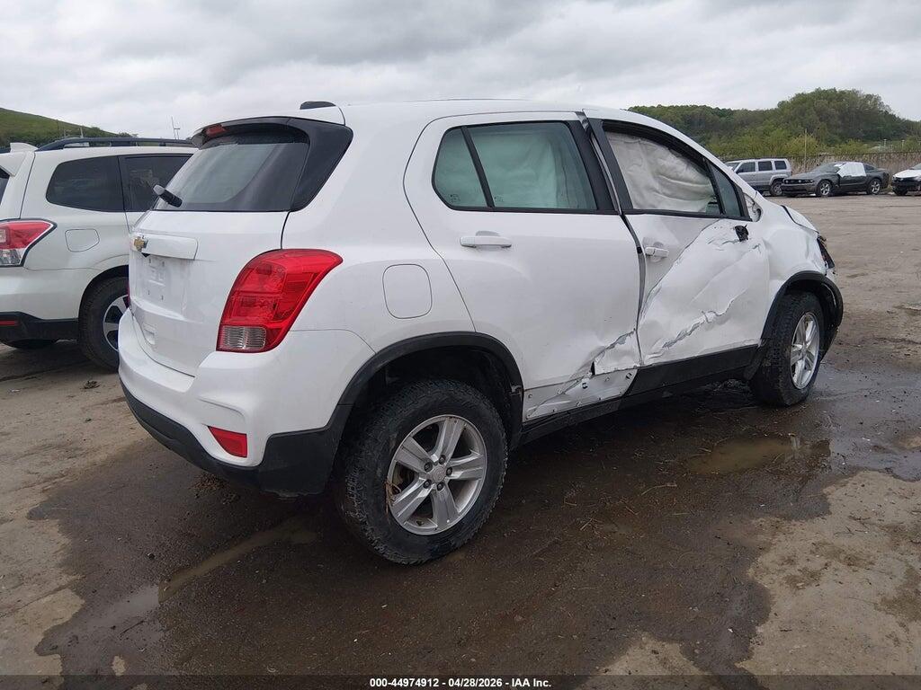 3GNCJNSB3LL307909 2020 CHEVROLET TRAX photo no. 4