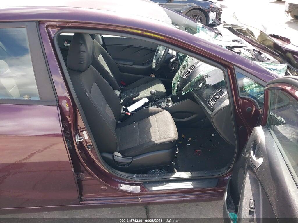 3KPFK4A71JE165295 2018 KIA FORTE photo no. 5