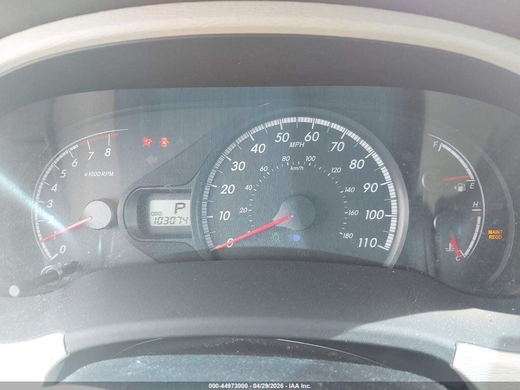 5TDZK3DC6BS147673 2011 TOYOTA SIENNA photo no. 7