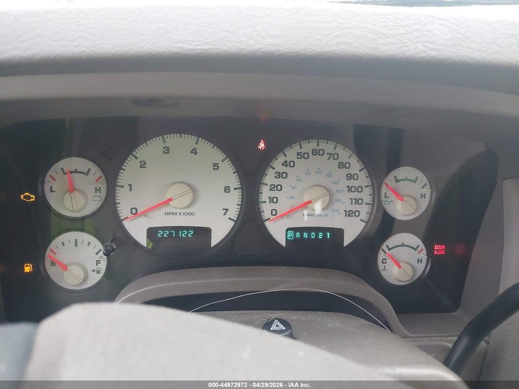 1D7HU18D95S264422 2005 DODGE RAM 1500 photo no. 7