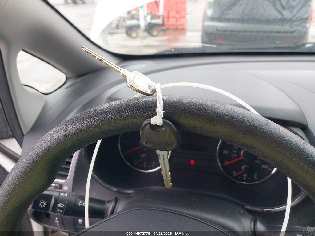 3KPFK4A75HE072564 2017 KIA FORTE photo no. 11