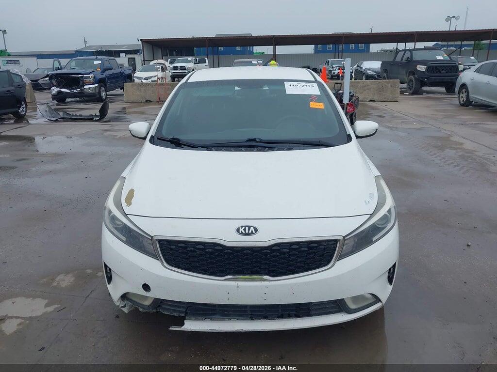 3KPFK4A75HE072564 2017 KIA FORTE photo no. 12