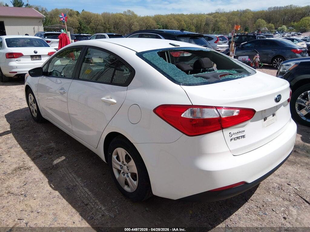 KNAFK4A66G5609621 2016 KIA FORTE photo no. 3