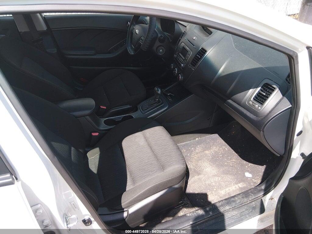 KNAFK4A66G5609621 2016 KIA FORTE photo no. 5