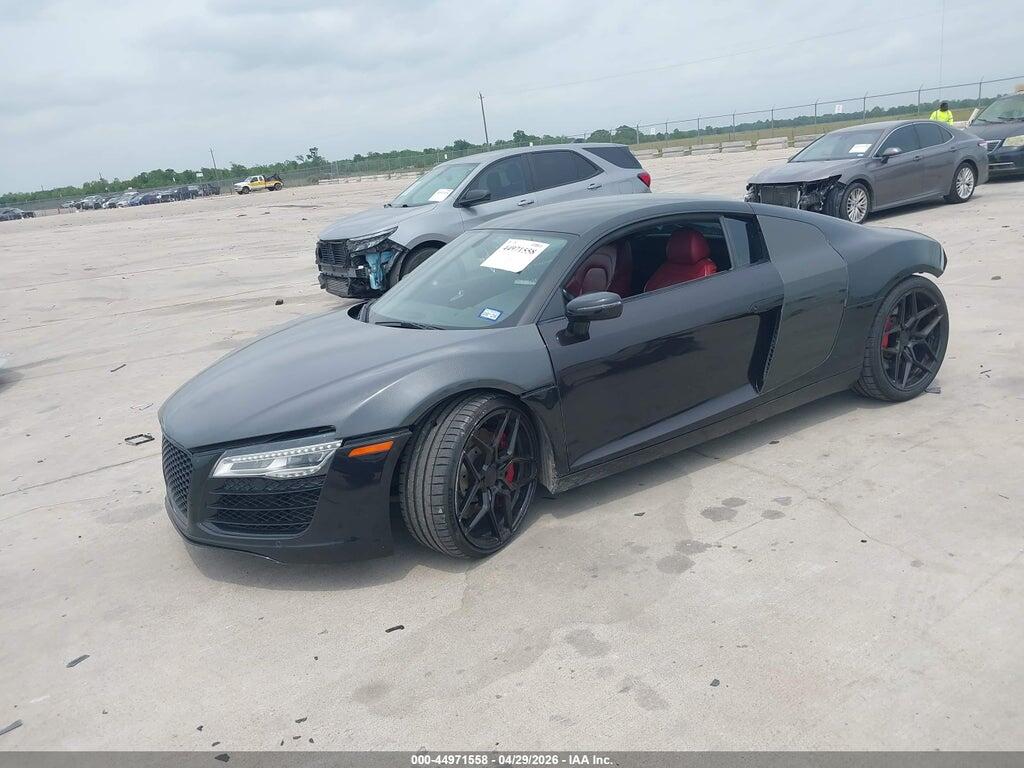 WUAAUAFG5F7000923 2015 AUDI R8 photo no. 2