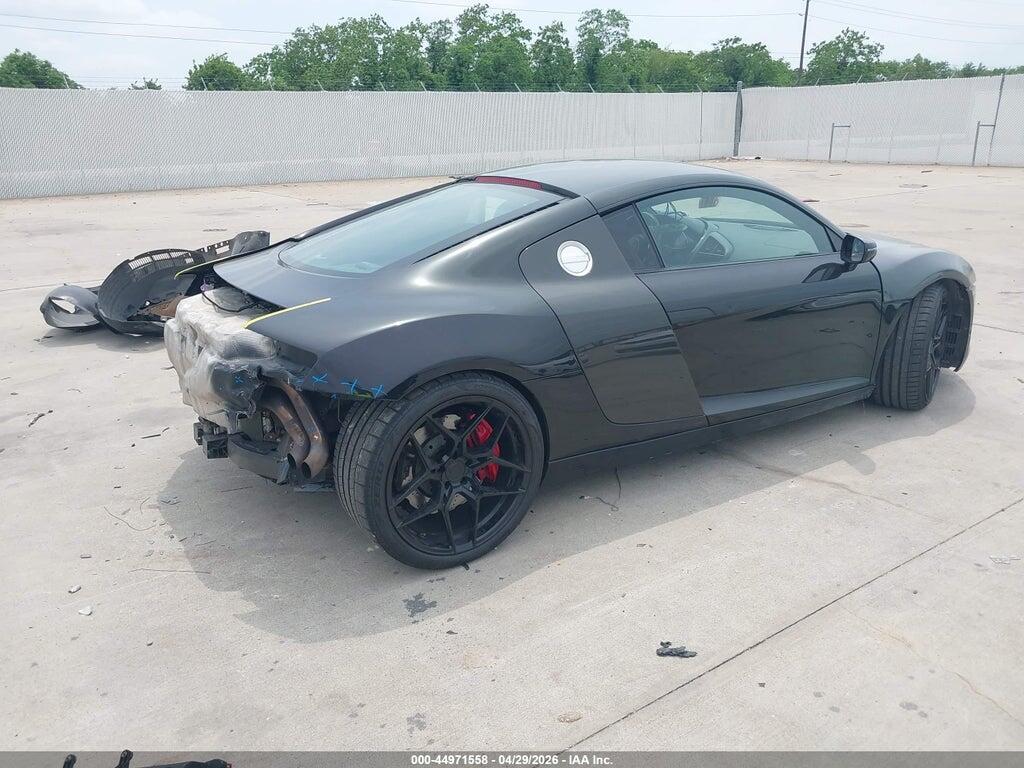WUAAUAFG5F7000923 2015 AUDI R8 photo no. 4