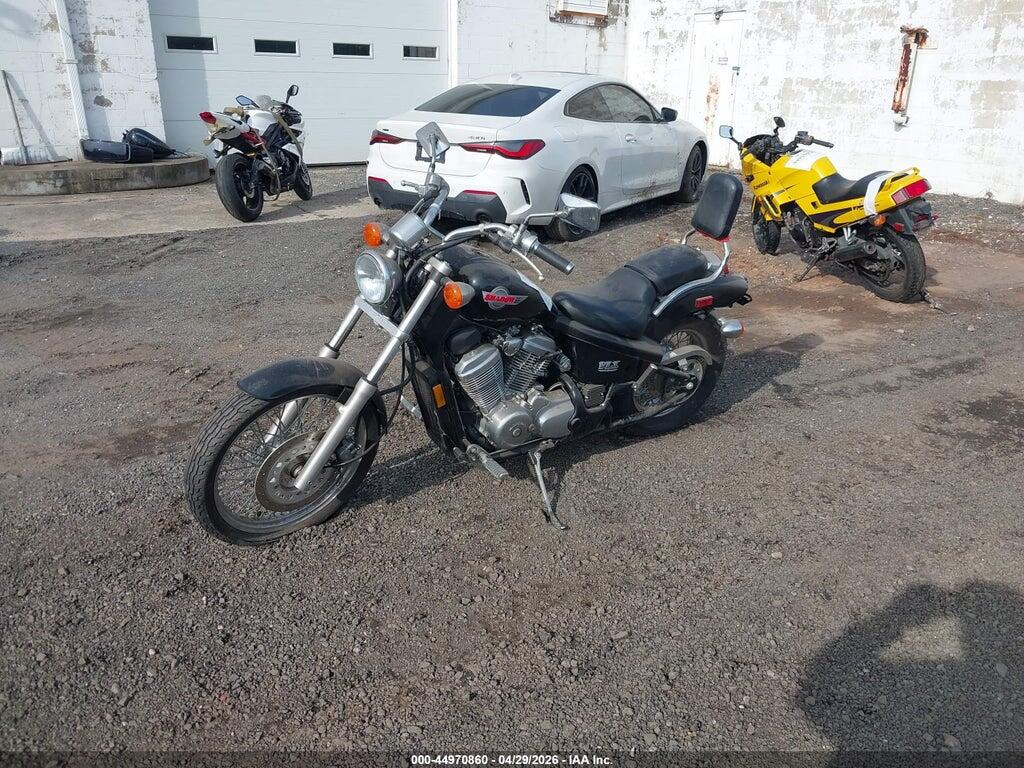 JH2PC2106PM400297 1993 HONDA VT600 photo no. 2