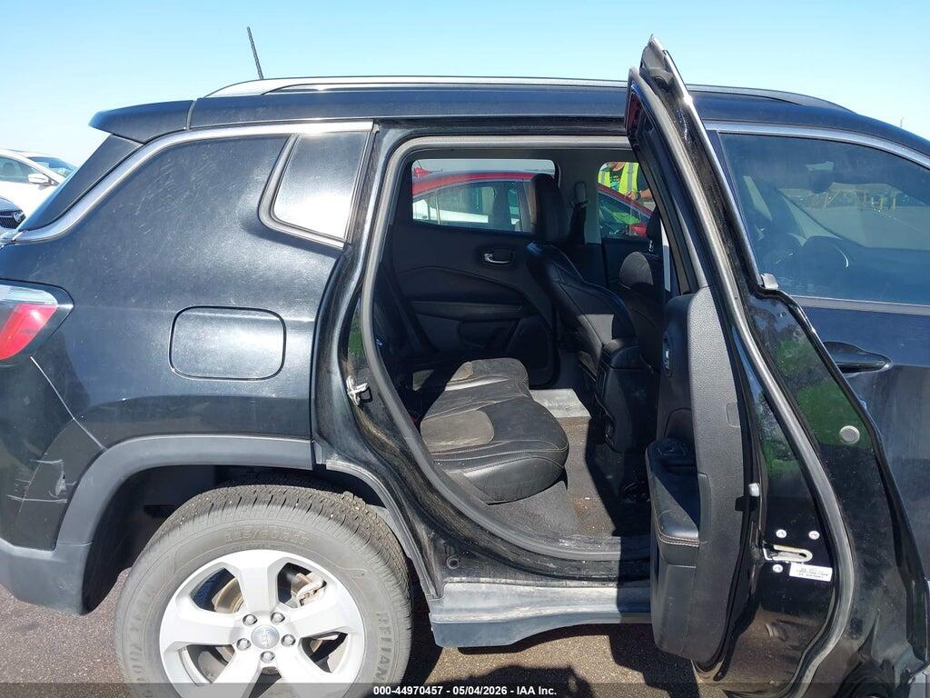 3C4NJDBB4JT299392 2018 JEEP COMPASS photo no. 8