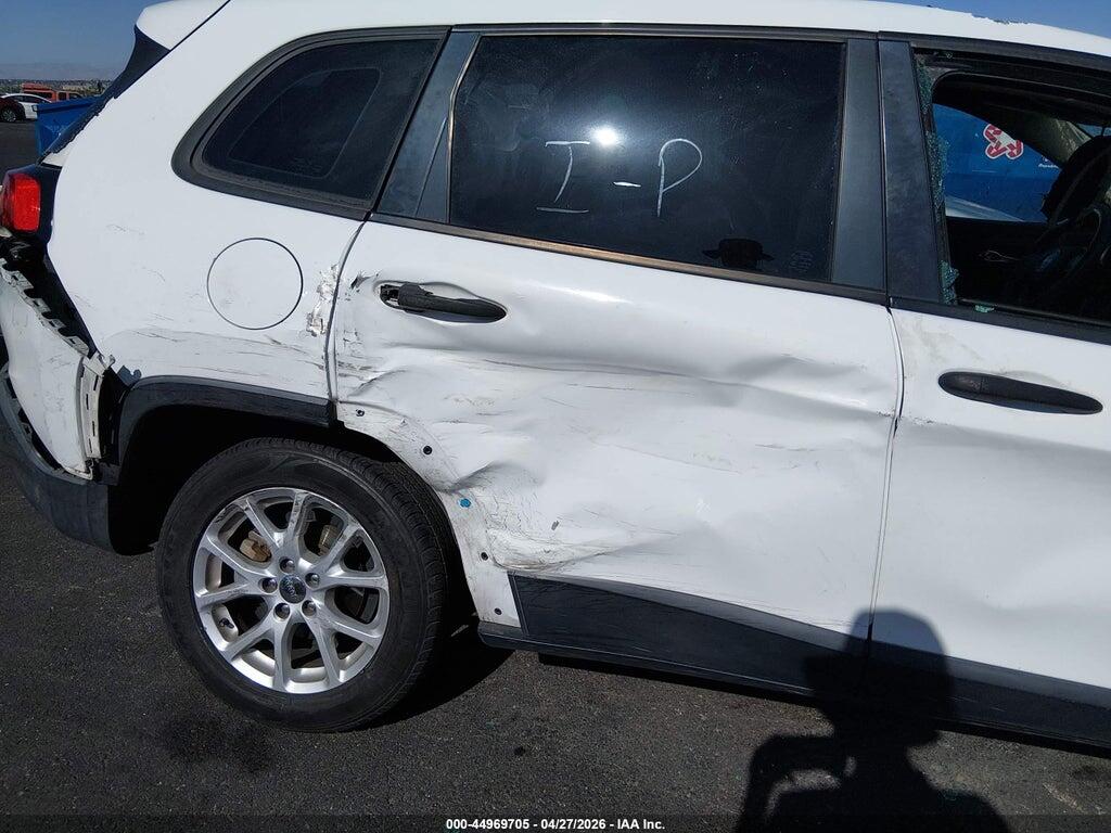 1C4PJLAB1GW158965 2016 JEEP CHEROKEE photo no. 6