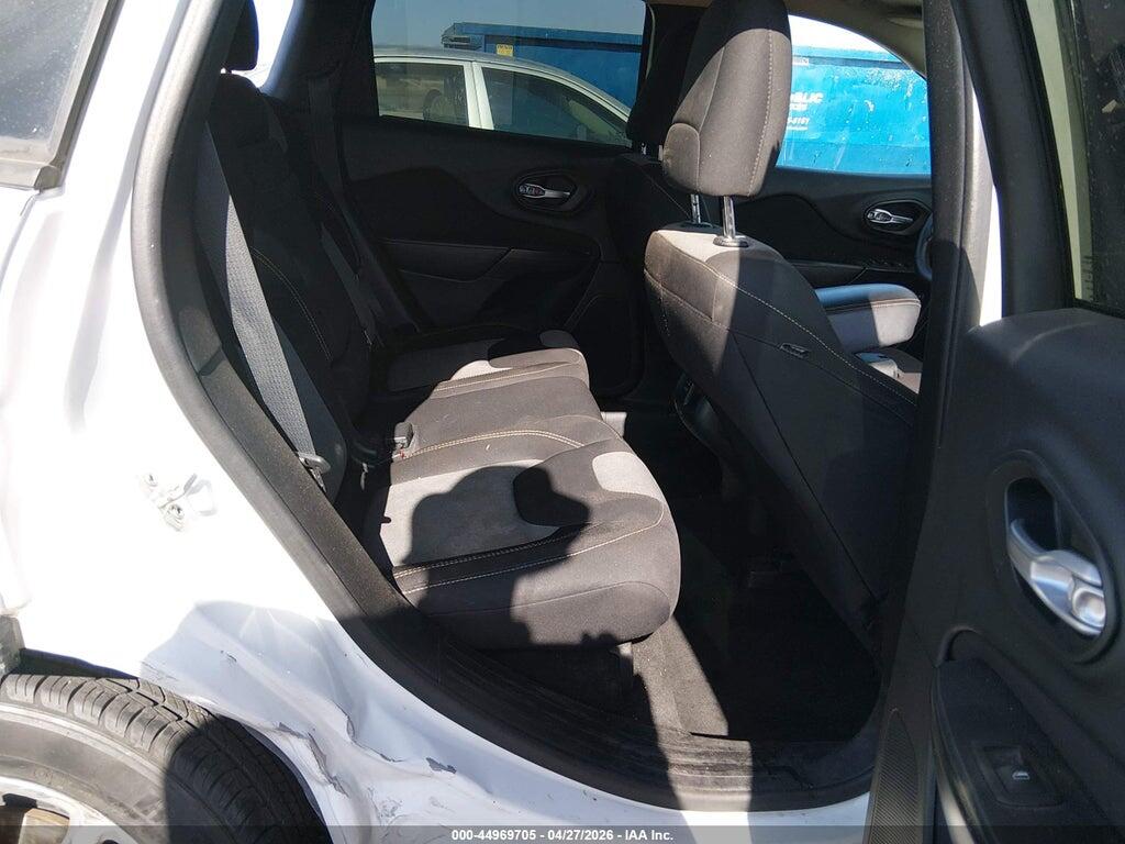 1C4PJLAB1GW158965 2016 JEEP CHEROKEE photo no. 8