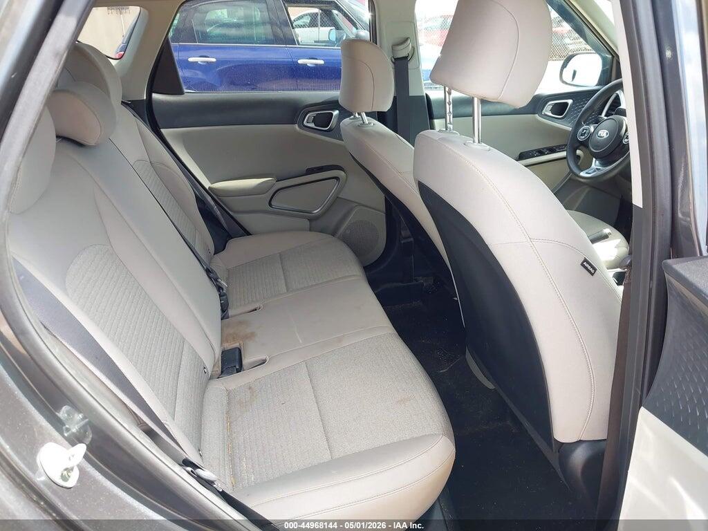KNDJ23AU2M7755567 2021 KIA SOUL photo no. 8