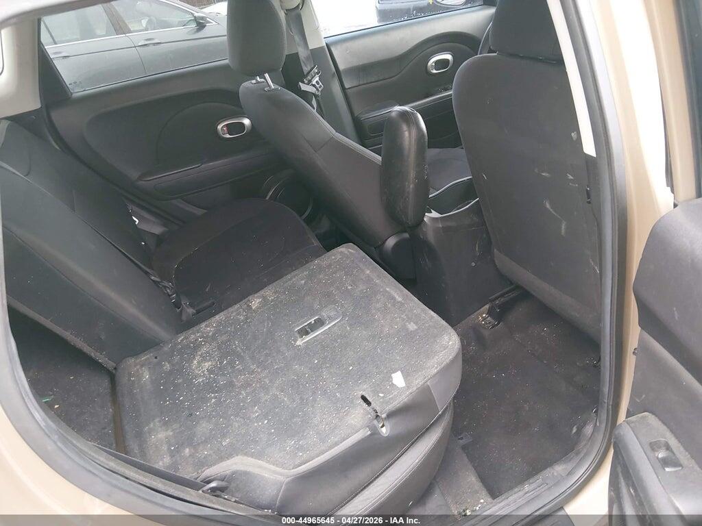 KNDJN2A29F7189121 2015 KIA SOUL photo no. 8