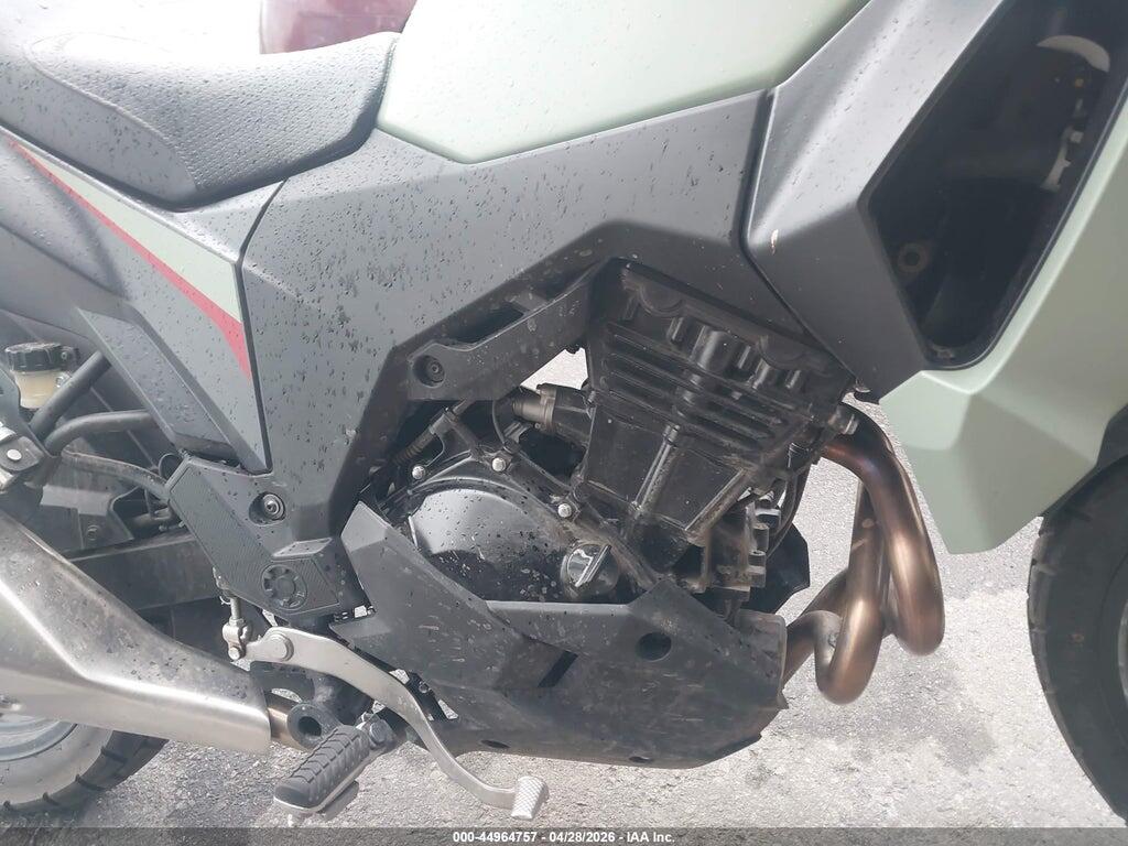 JKALE8C19RDA19070 2024 KAWASAKI KLE300 photo no. 8