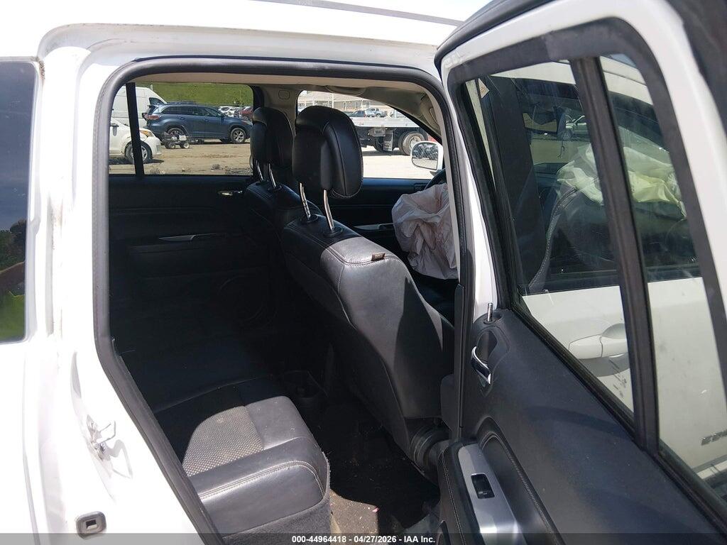 1C4NJDEB1GD662600 2016 JEEP COMPASS photo no. 8
