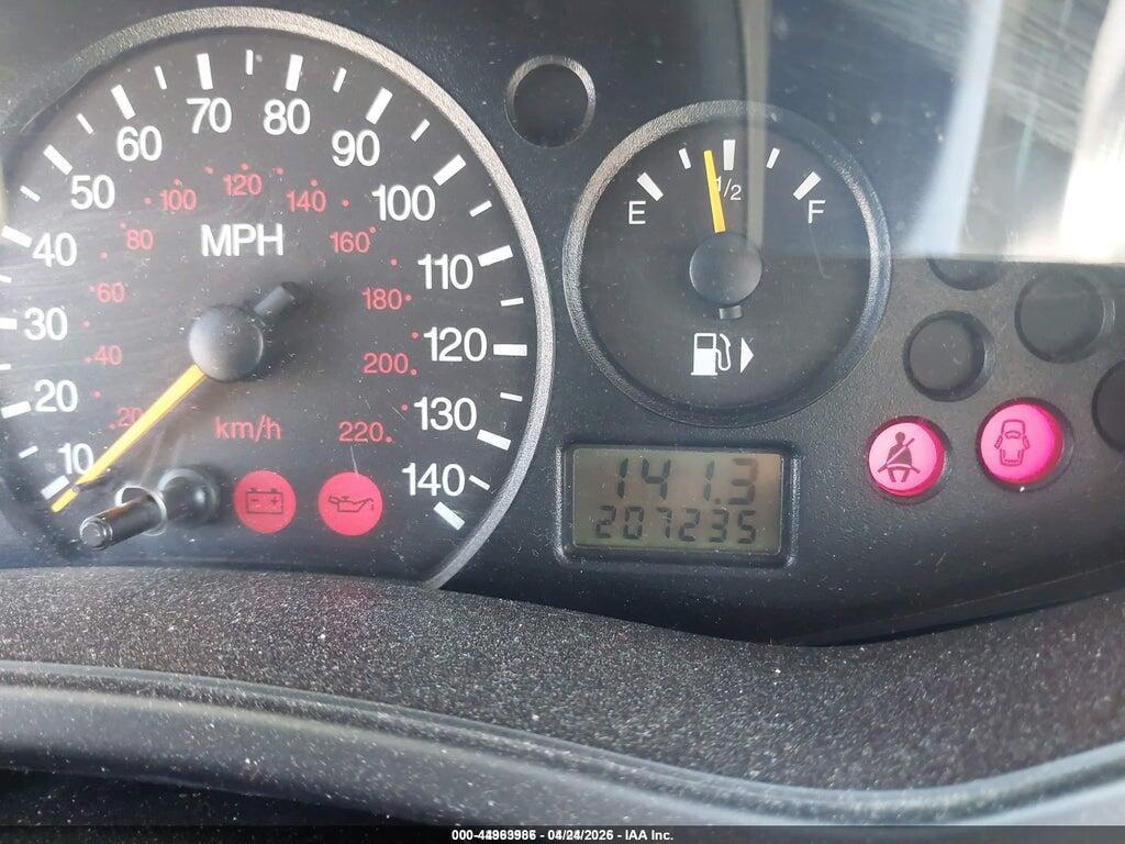 1FAFP36352W204534 2002 FORD FOCUS photo no. 7