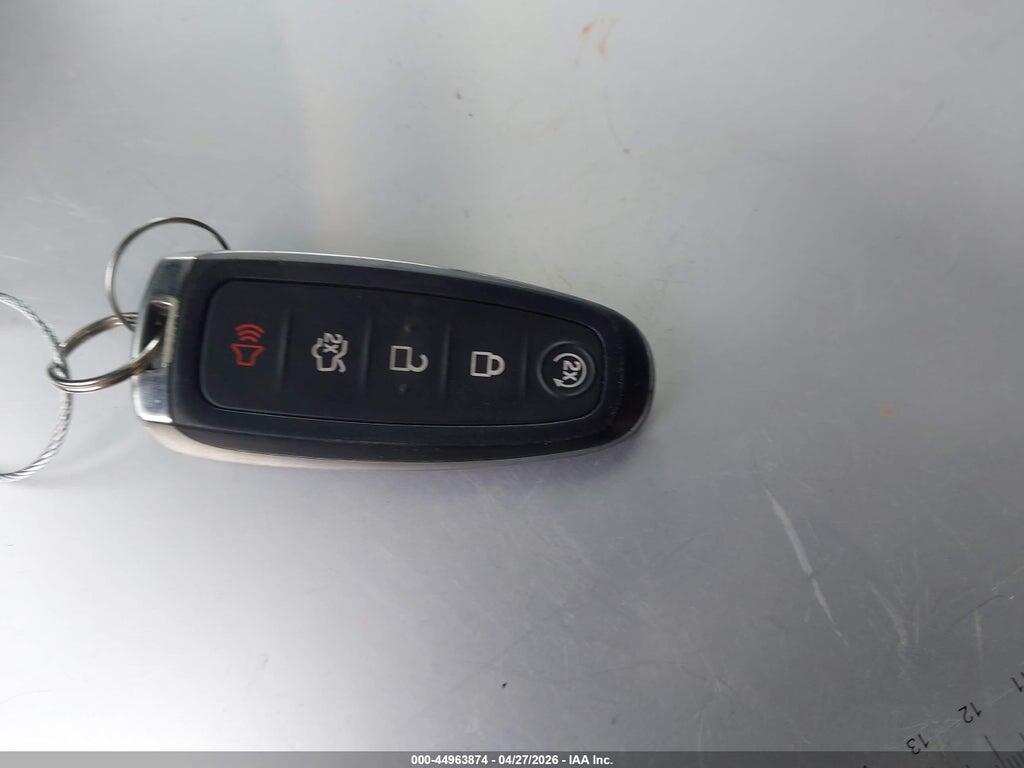 1FMCU9J98GUC28832 2016 FORD ESCAPE photo no. 11