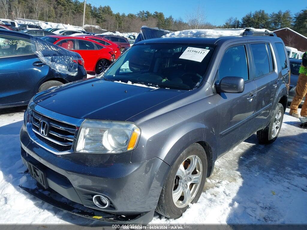 5FNYF4H55FB012244 2015 HONDA PILOT photo no. 2