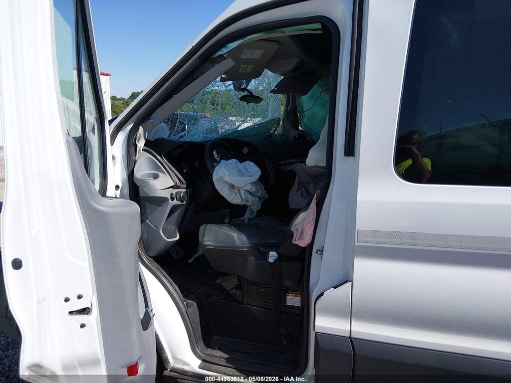 1FDZX2CM9KKB39530 2019 FORD TRANSIT-350 photo no. 5