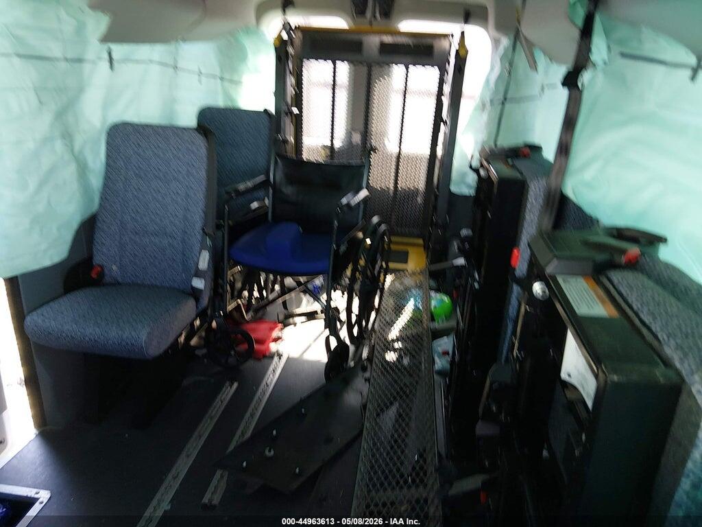 1FDZX2CM9KKB39530 2019 FORD TRANSIT-350 photo no. 8