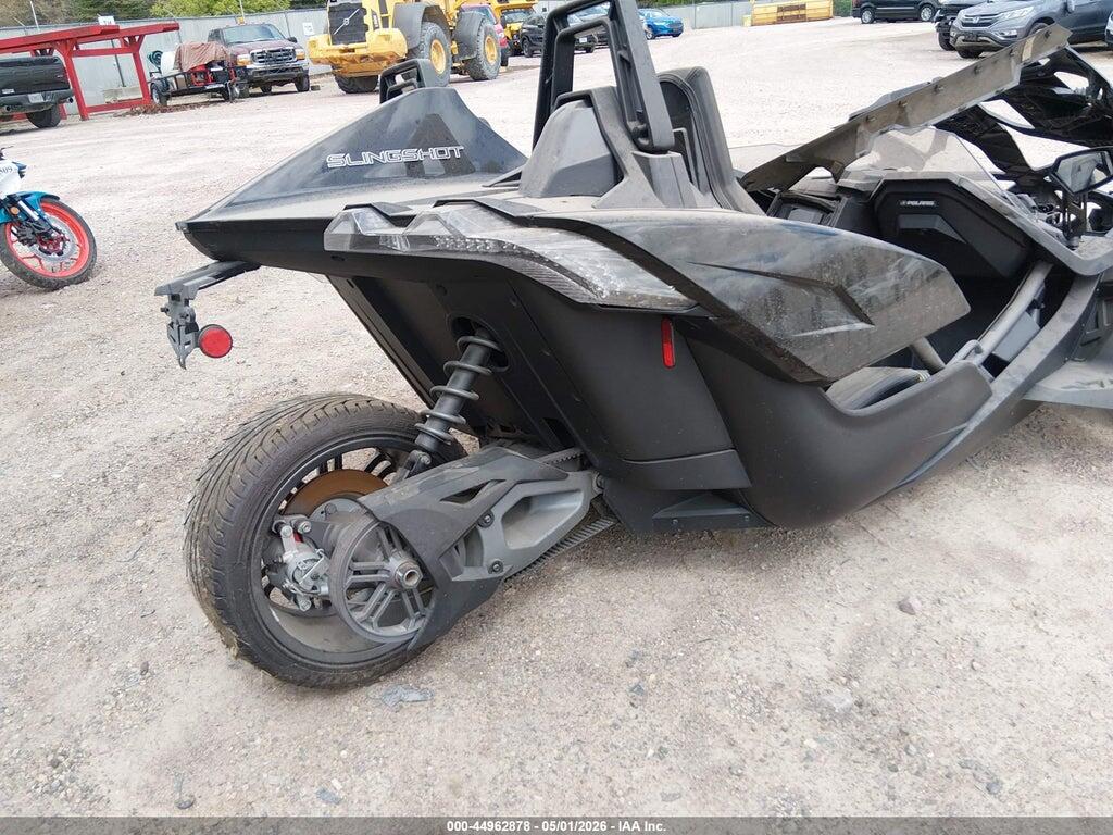 57XAASFA3J8125369 2018 POLARIS SLINGSHOT photo no. 4