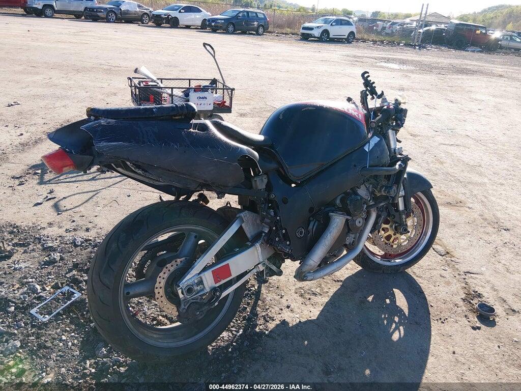 JS1GN78A8X2101091 1999 SUZUKI GSX-R600 photo no. 4