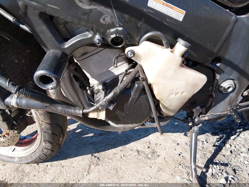 JS1GN78A8X2101091 1999 SUZUKI GSX-R600 photo no. 9