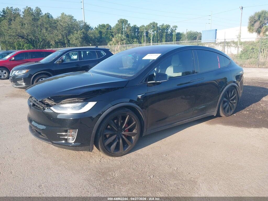 5YJXCBE44JF138091 2018 TESLA MODEL X photo no. 2