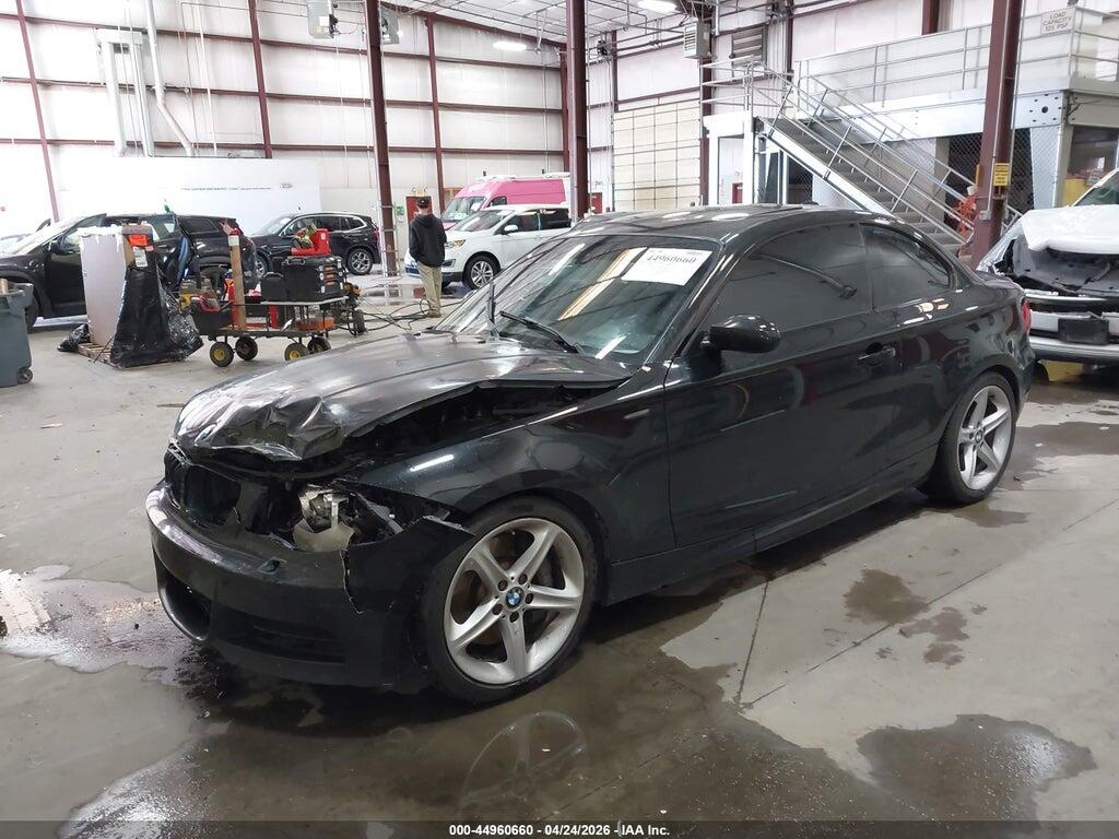 WBAUC73528VF25343 2008 BMW 135I photo no. 2