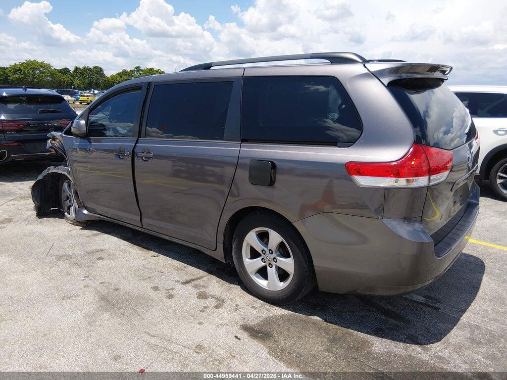 5TDKK3DC0ES474317 2014 TOYOTA SIENNA photo no. 3